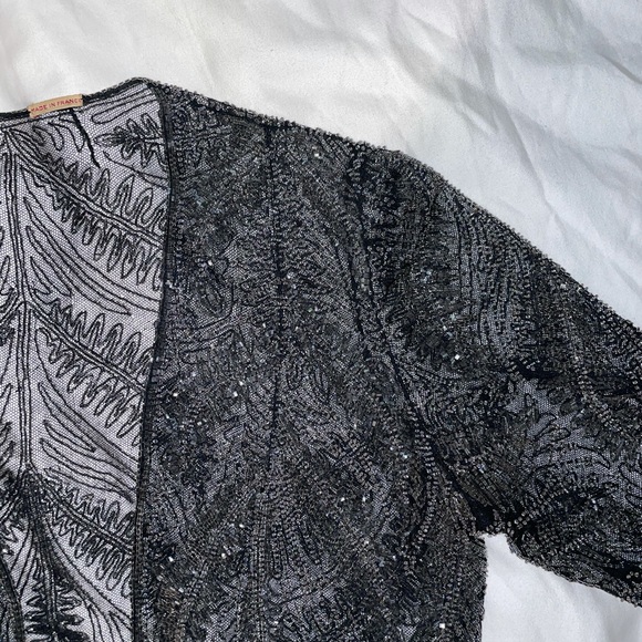 Sheer, beaded shawl made in France - Picture 4 of 7